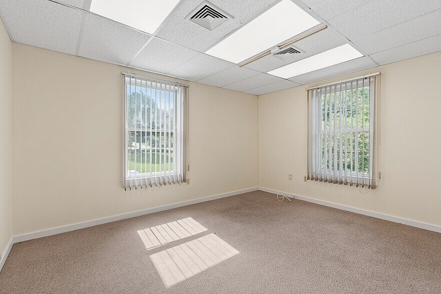 More Photos Of 233 Ayer Rd, Harvard Medical For Lease