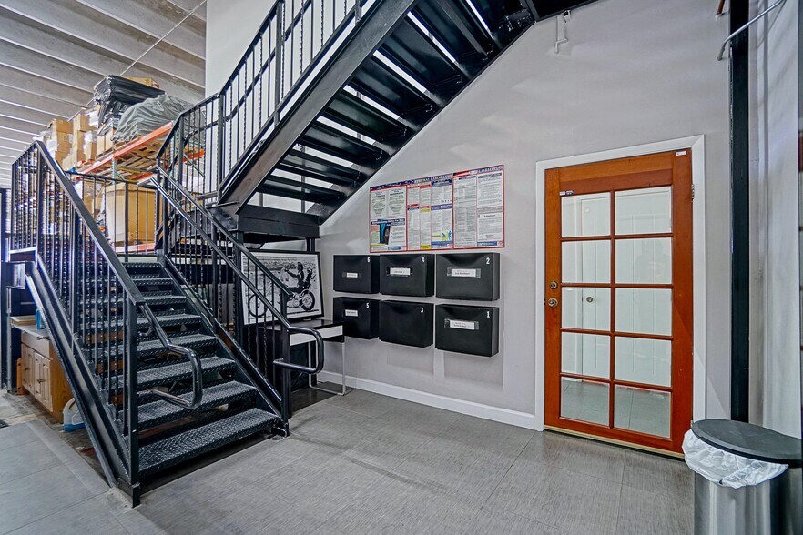 More Photos Of 8200-8358 NW 30th Ter, Doral Coworking Space