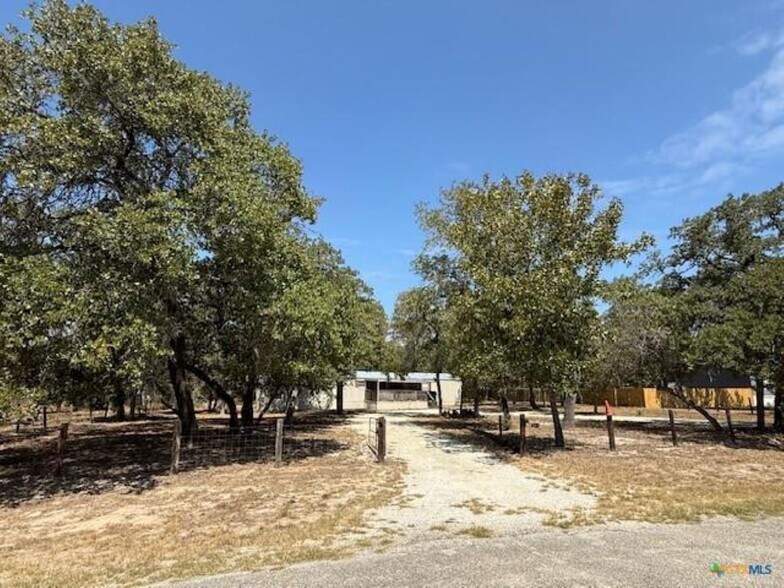 More Photos Of 263 Hickory Hill Dr, La Vernia Land For Sale