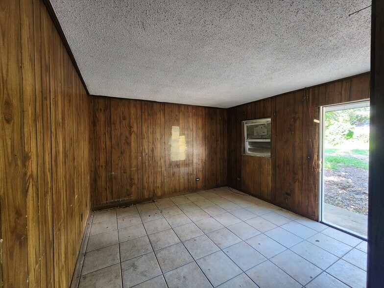 More Photos Of 3101 W Mallory St, Pensacola Apartments For Sale