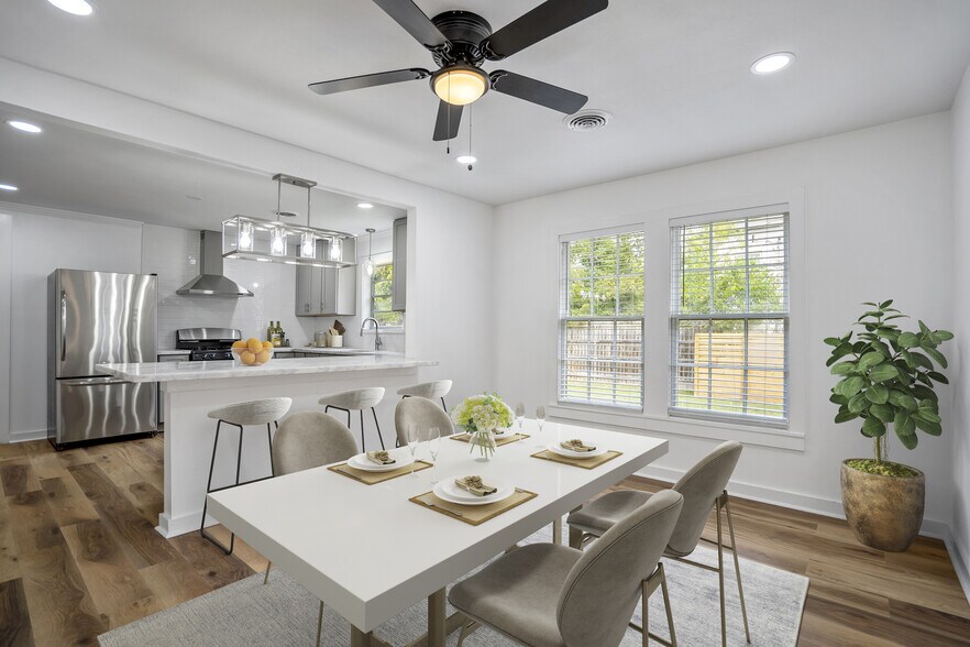 More Photos Of 907 E 27th St, Bryan Apartments For Sale