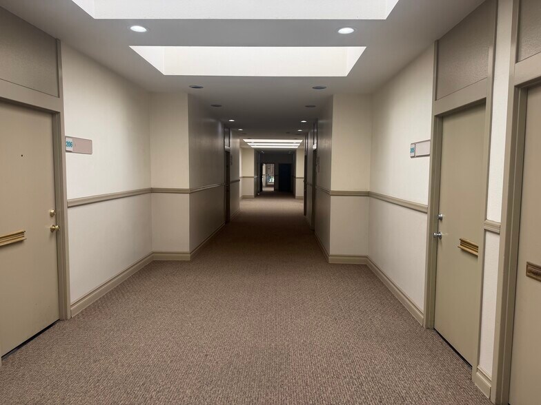 More Photos Of 1800 E Garry Ave, Santa Ana Office For Sale