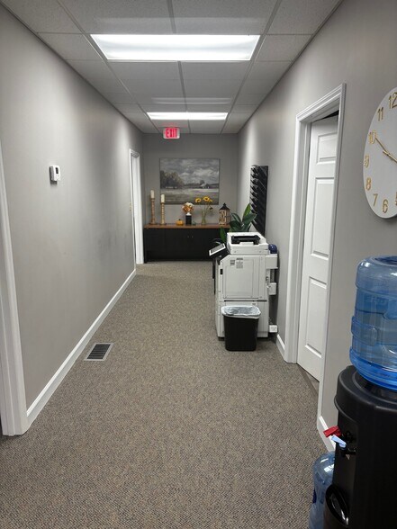 More Photos Of 1616 Roanoke Rd, Daleville Office For Lease