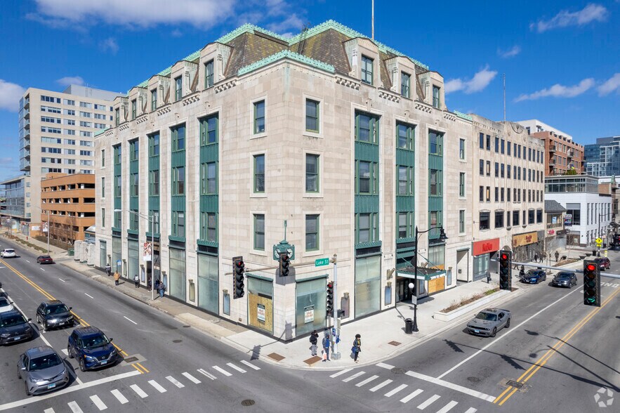 More Photos Of 1144 Lake St, Oak Park Office For Lease