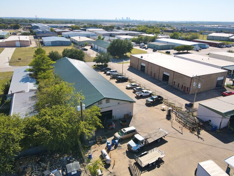 More Photos Of 4201 Clay Ave, Haltom City Warehouse For Lease