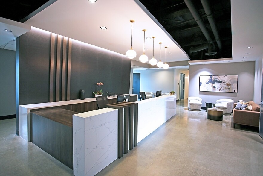 Primary Photo Of 1055 E Colorado Blvd, Pasadena Coworking Space