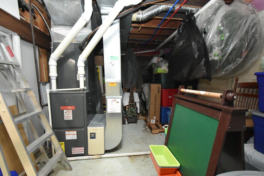 More Photos Of 11522 Davis St, Grand Blanc Office Residential For Sale