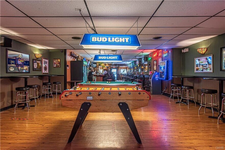 More Photos Of 226 Genesee St, Utica Bar For Sale