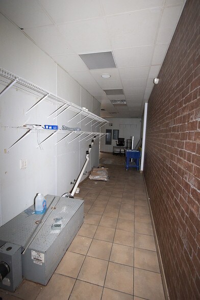 More Photos Of 5245 Buford Hwy, Norcross Storefront Retail Office For Lease