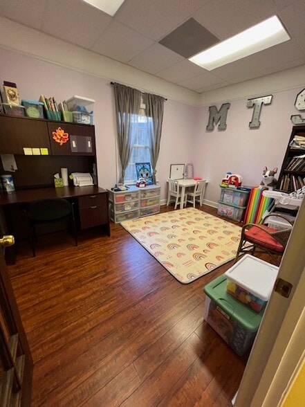 More Photos Of 420 The Parkway, Greer Medical For Lease