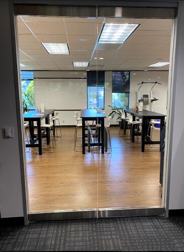 More Photos Of 3409 Executive Center Dr, Austin Unknown For Lease