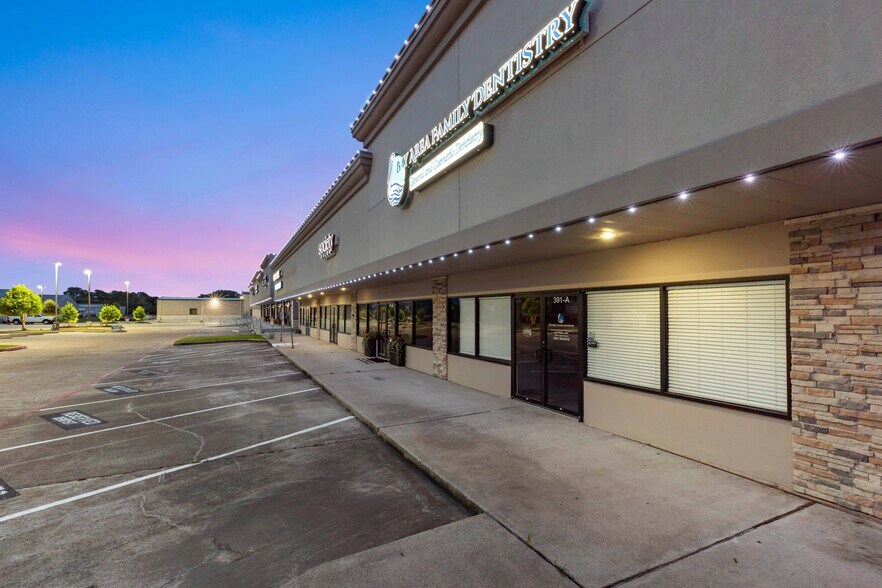 More Photos Of 391 Columbia Memorial Pky, League City Unknown For Lease