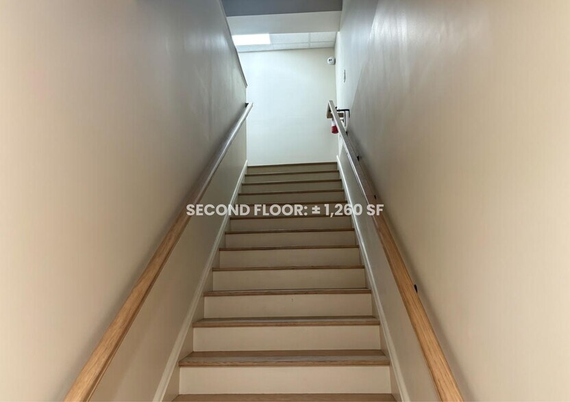 More Photos Of 660 Tonnele Ave, Jersey City Showroom For Lease