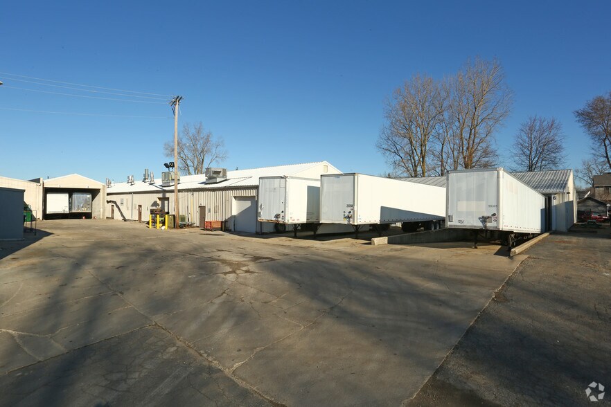 1244 W Dean Rd, Temperance, MI 48182 Industrial For Lease