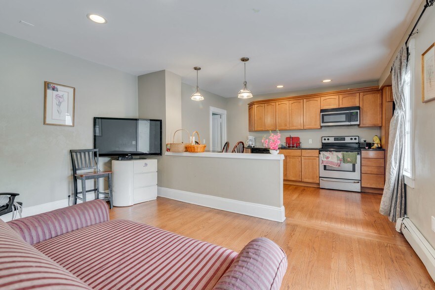 More Photos Of 53 Audrey Ave, Oyster Bay Storefront Retail Residential For Sale