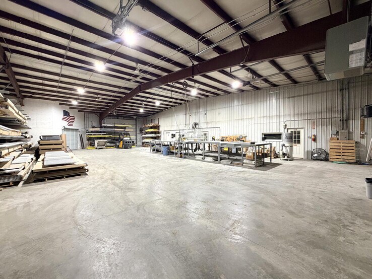 More Photos Of 4314 Centurion Dr, Bismarck Warehouse For Sale