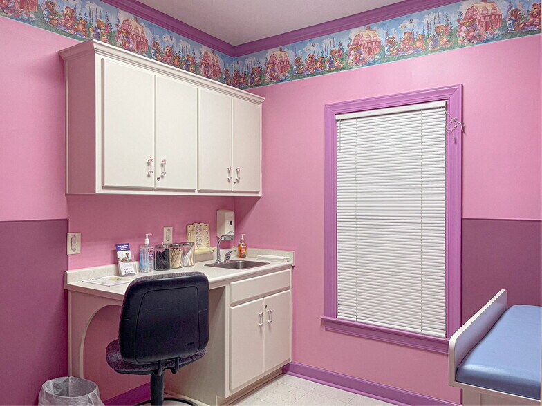 More Photos Of 1900 11th Ave, Columbus Medical For Lease