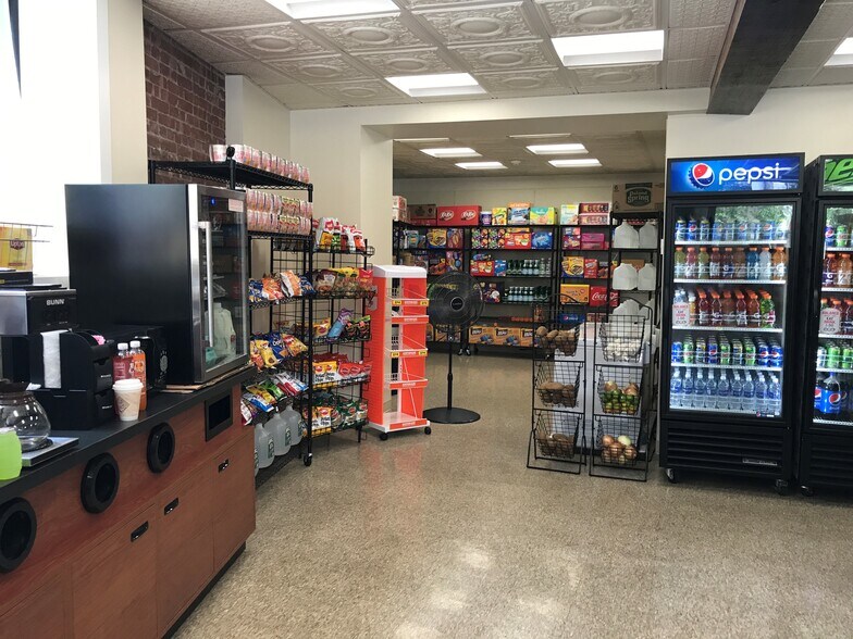 More Photos Of 78 Hawkins St, Derby Apartments For Lease