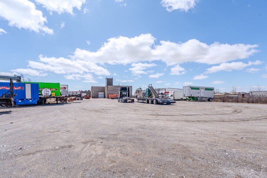 More Photos Of 9 Hawk St, Nanticoke Industrial For Sale