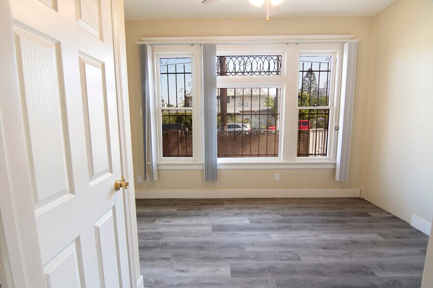 More Photos Of 1703 Toberman St, Los Angeles Apartments For Sale