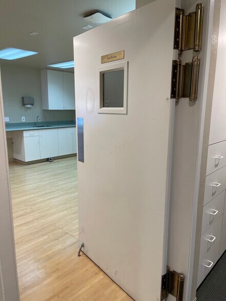 More Photos Of 2740 W Main St, Visalia Medical For Lease