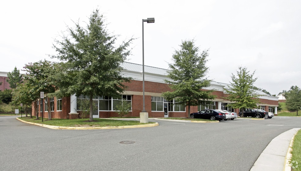 More Photos Of 5137-5161 Craig Rath Blvd, Midlothian Office For Sale