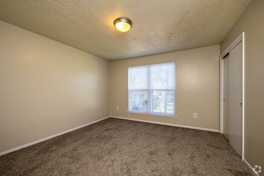 More Photos Of 10530 Florida Blvd, Baton Rouge Apartments For Sale