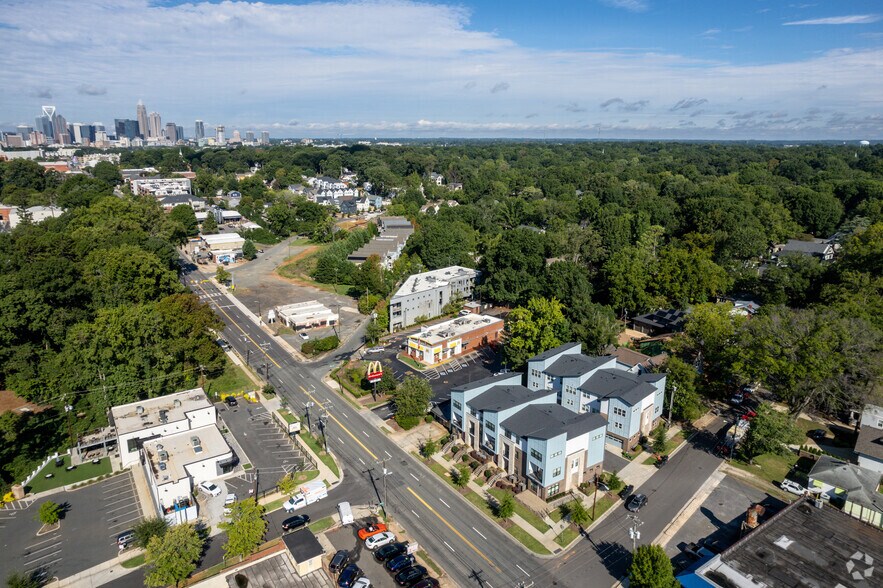 More Photos Of 1600 Fulton Ave, Charlotte Apartments For Lease
