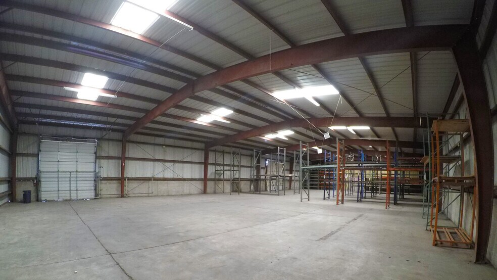 More Photos Of 6301 Mcpherson Rd, Laredo Distribution For Sale
