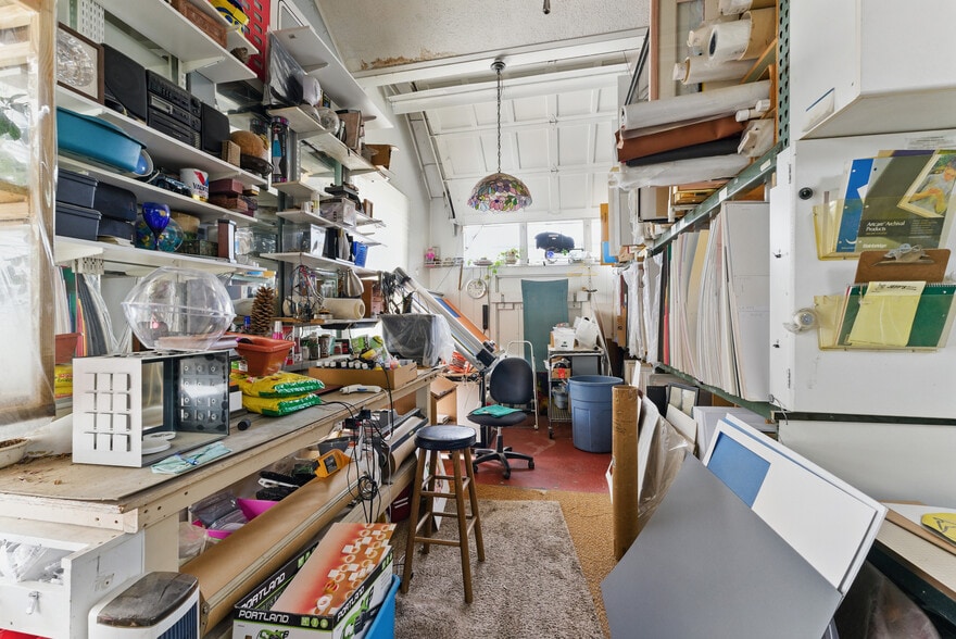 More Photos Of 1027 Columbus Ave, Springfield Freestanding For Sale