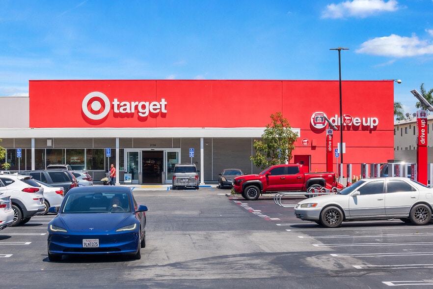 More Photos Of 2130 Pacific Coast Hwy, Lomita Supermarket For Sale