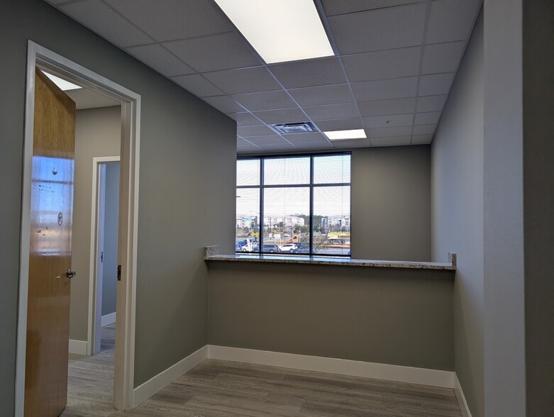More Photos Of 1210 E Osceola Pky, Kissimmee Medical For Lease