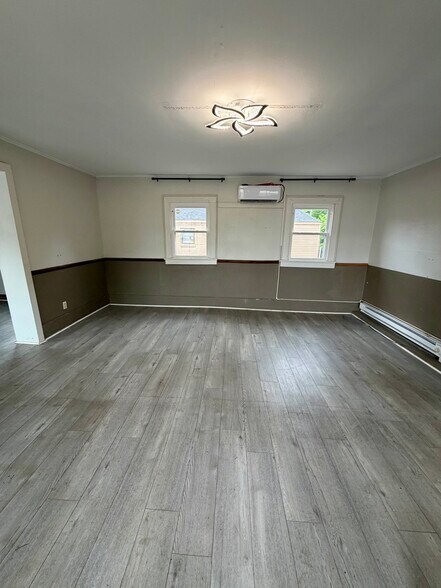 More Photos Of 100 W B Ave, North Little Rock Office For Lease