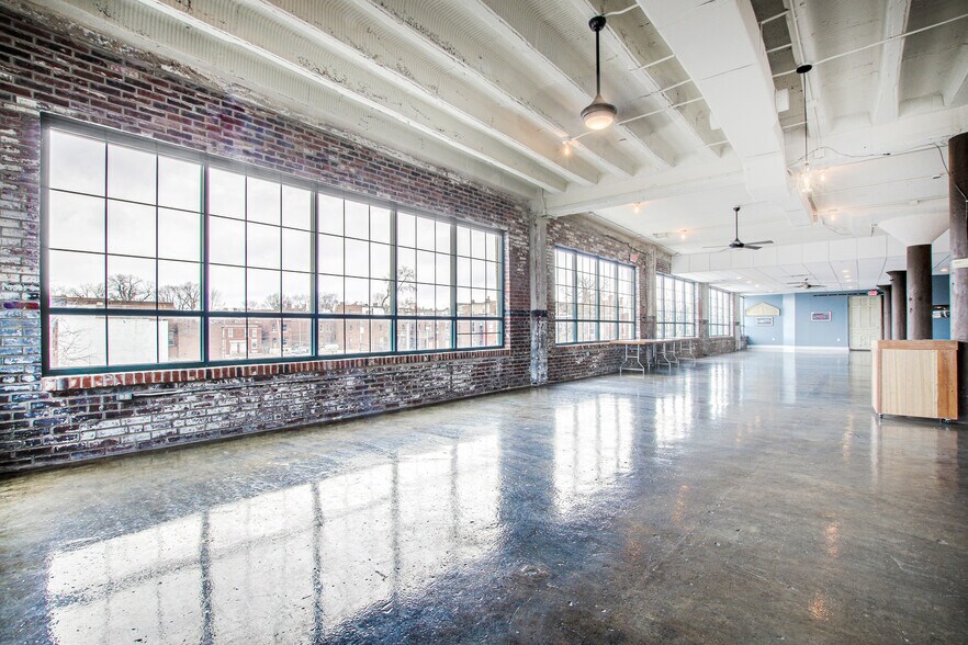 More Photos Of 2400 S Jefferson Ave, Saint Louis Office For Lease