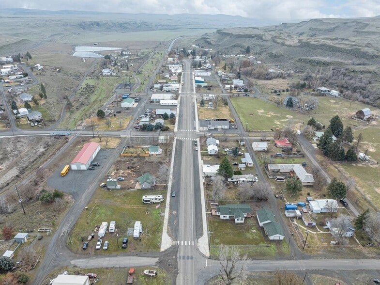 More Photos Of 165 N Main St, Washtucna Trailer Camper Park For Sale