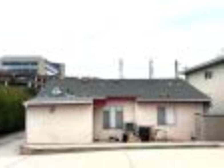 More Photos Of 19942 Lake Chabot Rd, Castro Valley Medical For Sale