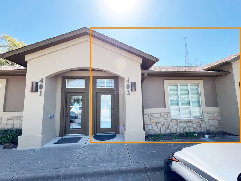 Primary Photo Of 13284 Pond Springs Rd, Austin Medical For Sale