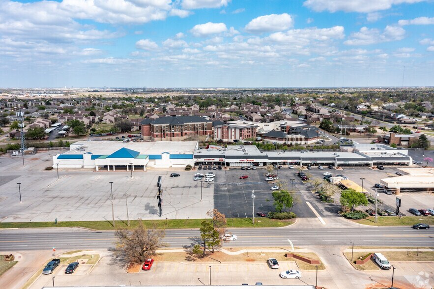 More Photos Of 12302-12408 May Ave, Oklahoma City Freestanding For Lease