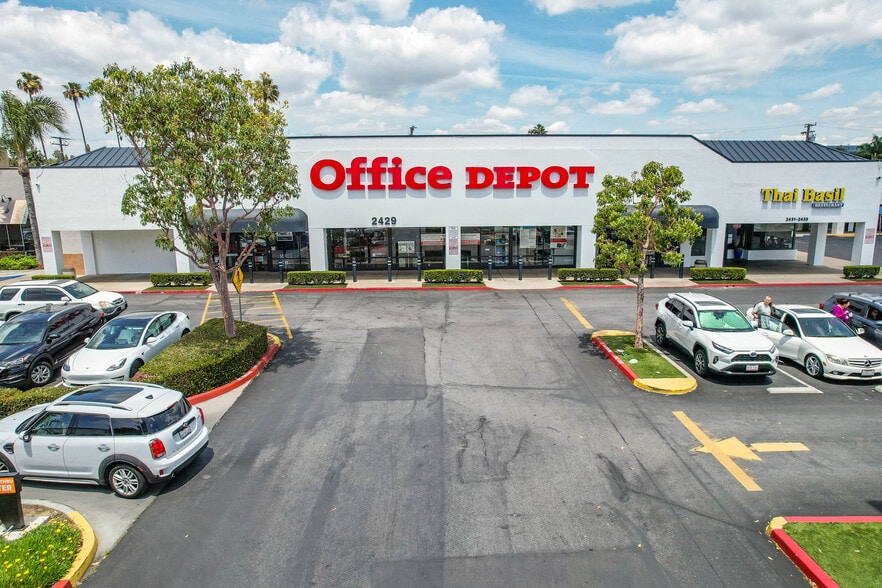 More Photos Of 2403-2495 E Chapman Ave, Fullerton Unknown For Lease