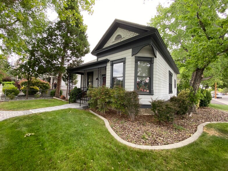 Primary Photo Of 100 Vine St, Reno Office For Lease
