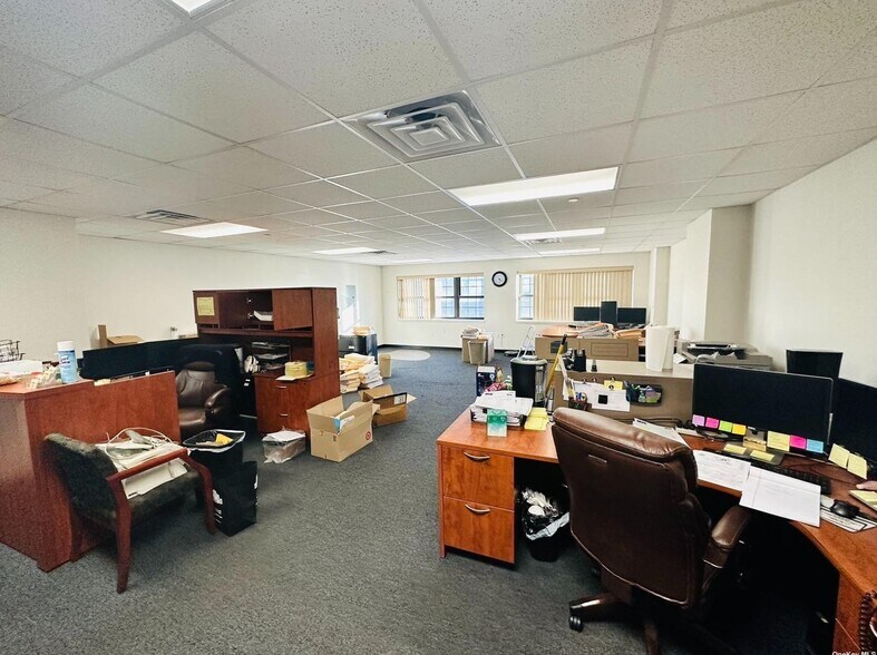 More Photos Of 11917 29th Ave, Flushing Industrial For Lease