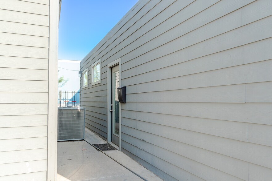 More Photos Of 119 North America Rd, Laredo Land For Sale