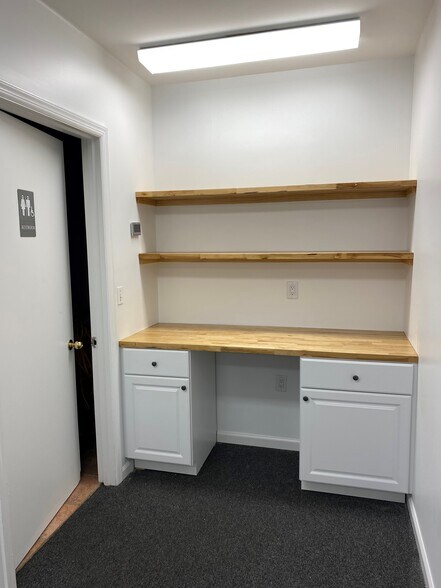 More Photos Of 165 State St, Hackensack Light Distribution For Lease