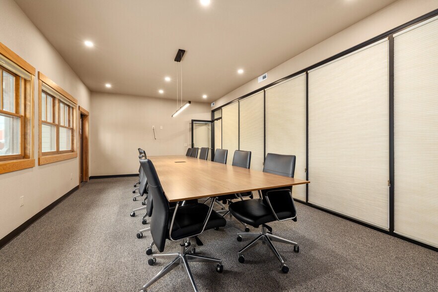 More Photos Of 102 Cooperative Way, Kalispell Office For Sale