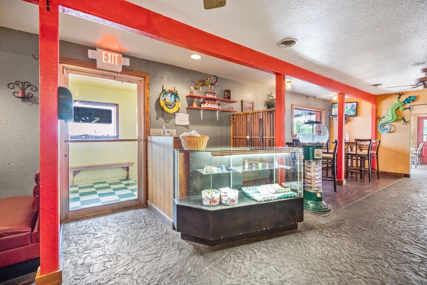 More Photos Of 6605 Hwy 54, Osage Beach Restaurant For Sale