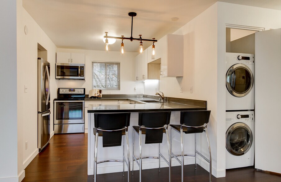 More Photos Of 2401 NW 63rd St, Seattle Apartments For Sale