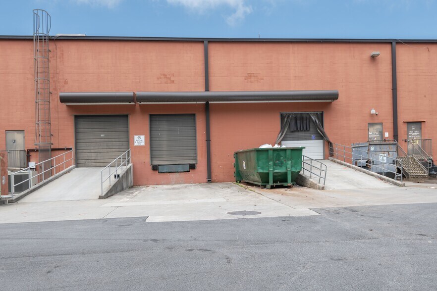 More Photos Of 3180 Reps Miller Rd, Norcross Light Distribution For Lease