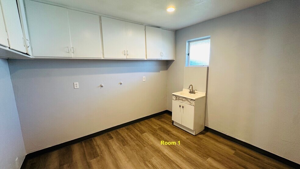 More Photos Of 4747 Mission Blvd, San Diego Medical For Lease