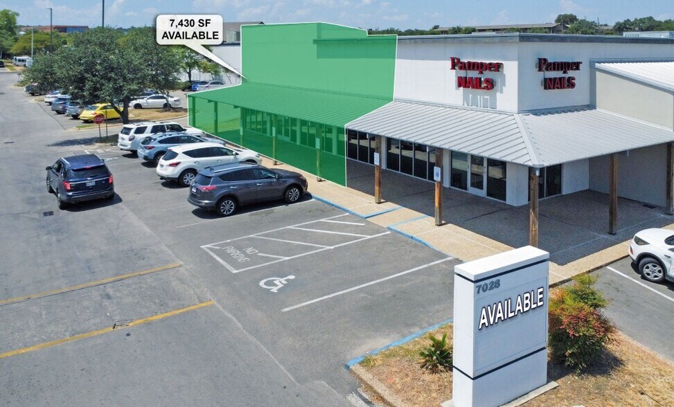 More Photos Of 7028 Wood Hollow Dr, Austin Freestanding For Lease