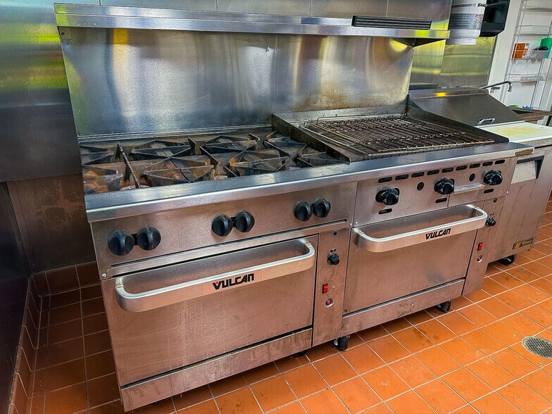 More Photos Of 7009 Creek Stone Rd, Milton Lodge Meeting Hall For Sale